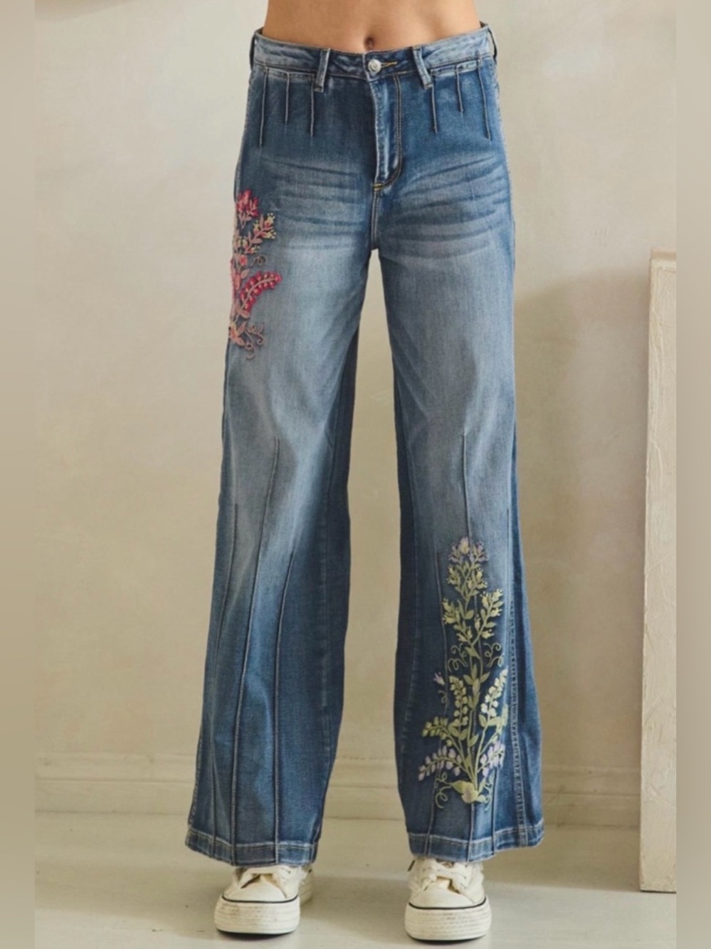 OLI & HALI Floral Embroidered Medium Blue Distressed Wash Boho Statement Jeans